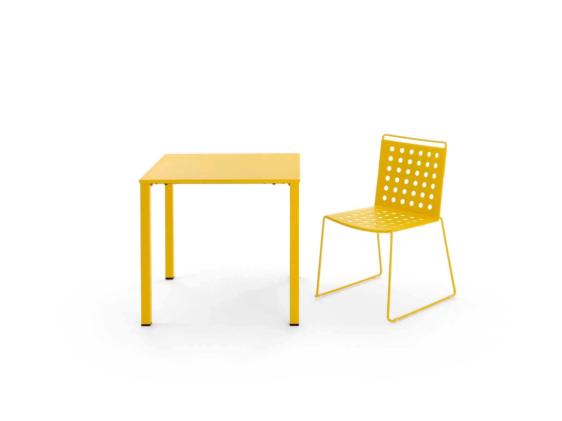 Chair (21.3" w x 22.0" d x 33.3" h)